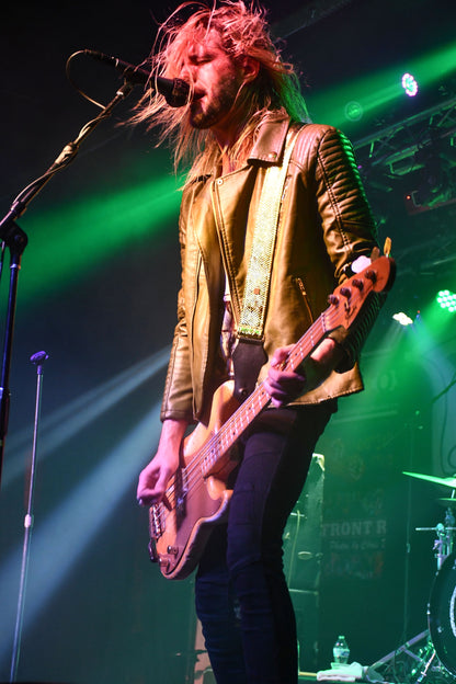 CLEARANCE - Get'm Get'm Chrome Gold Guitar & Bass Strap