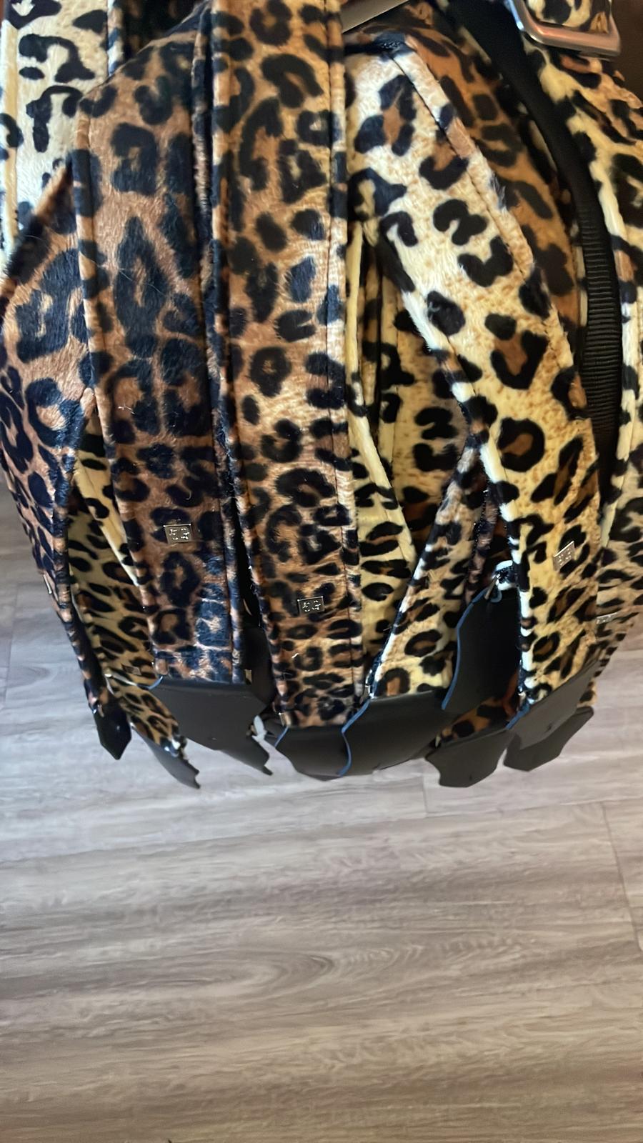 Get'm Get'm Dark Leopard Guitar & Bass Strap